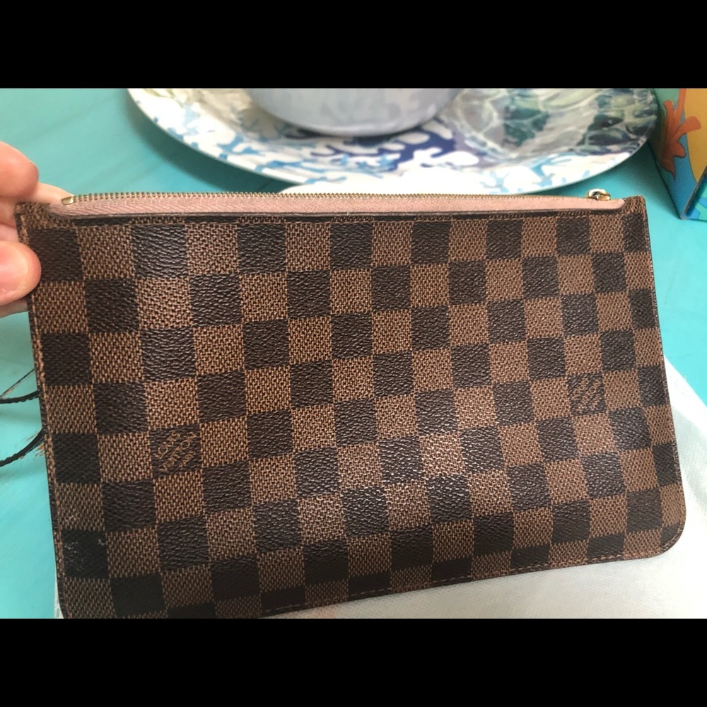 Louis Vuitton Neverfull MM Clutch